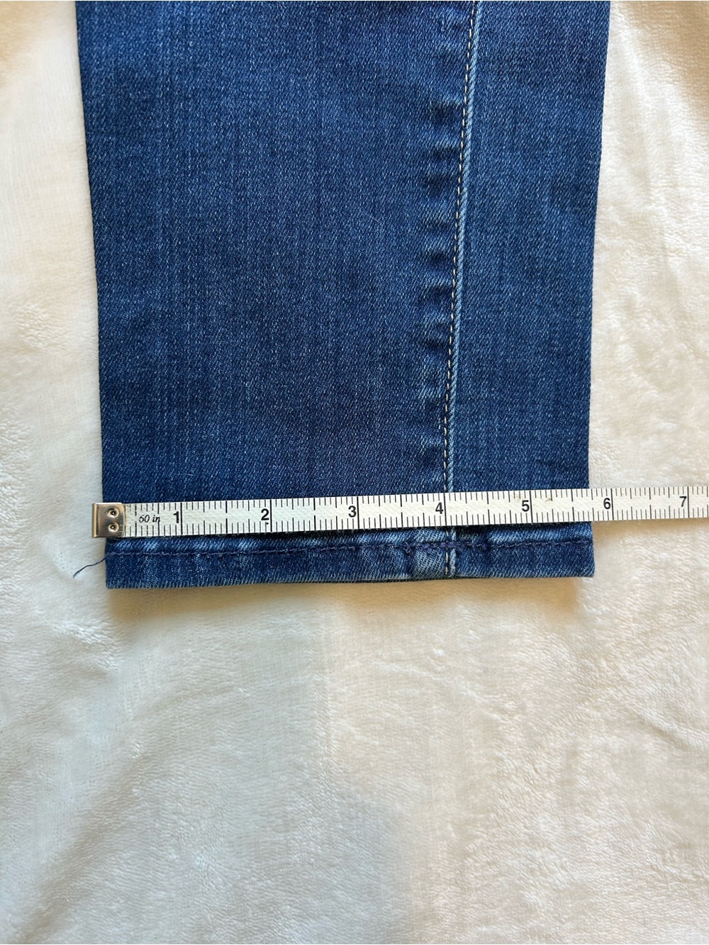 7 For all Mankind Women's Slim Cigarette Jeans in Size 27 - Picture 8 of 11